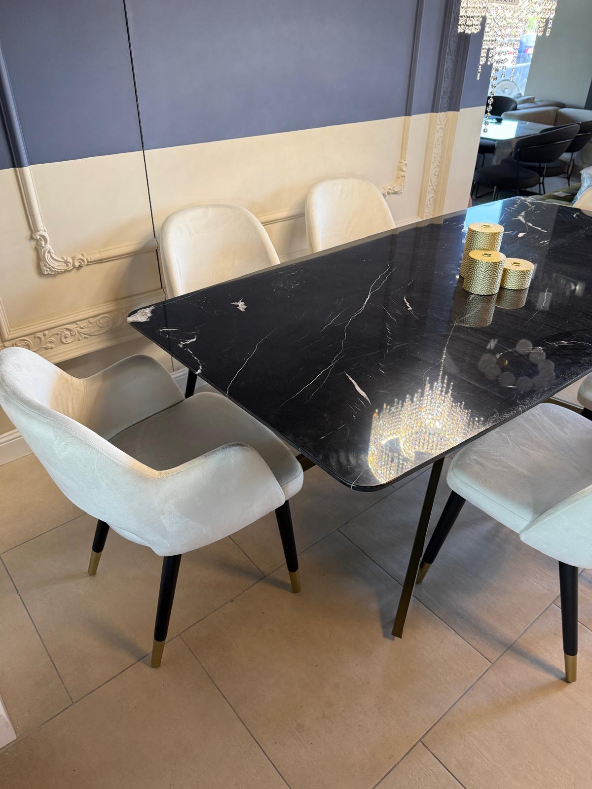 Masa Piatra Black Marble 200x100x 2.5cm + 6 scaune asortate